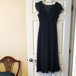 Jones New York Black Sheath Maxi Dress with Flutter Sleeves